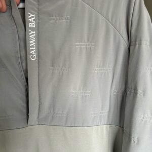 Men’s Gray Raincoat — Lightweight Waterproof Jacket